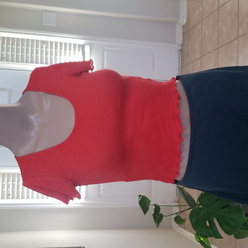 PS basics xs ribbed crop top ruffle hems